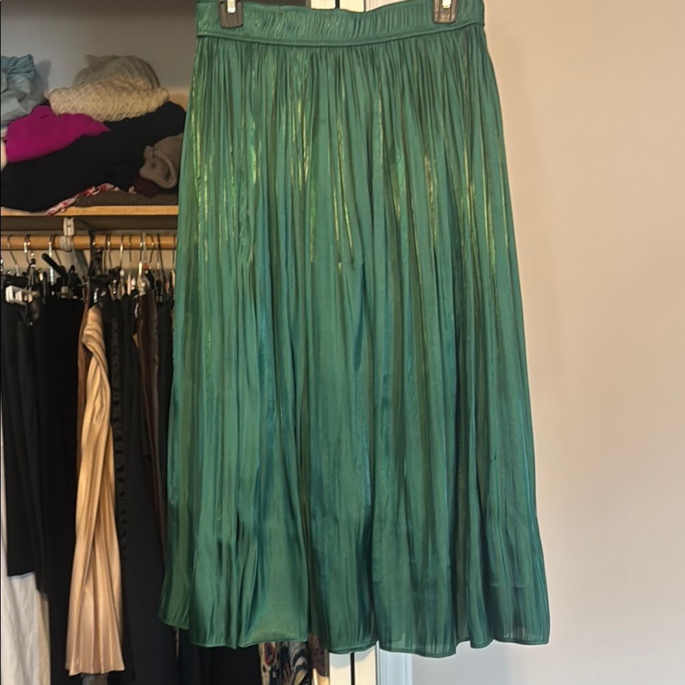 Green A-Line Pleated Midi Skirt